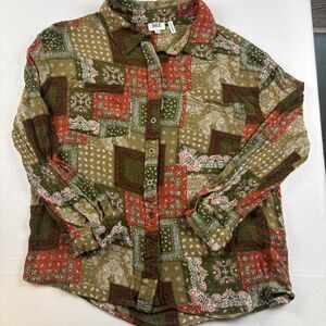 BKE Women’s Green & Brown Paisley Button-Up | Boho Blouse | Size Small